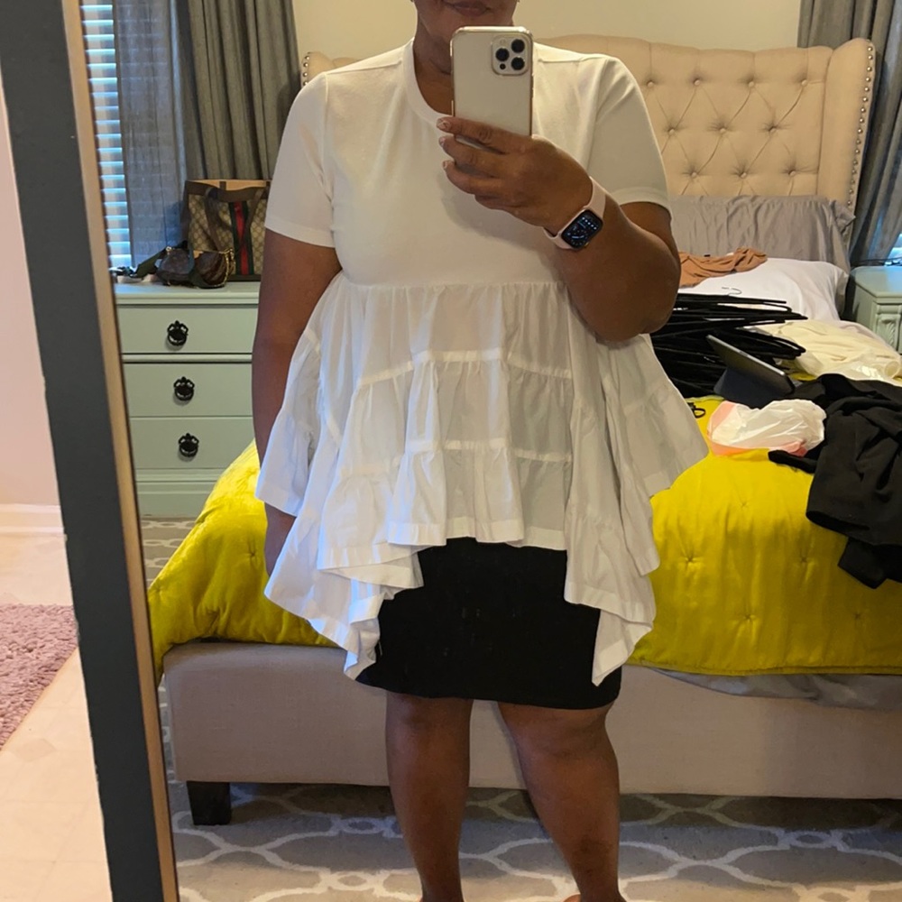 Cream ruffled top XXL